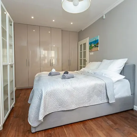 Wilcza 10 - Bezplatny Parking - Free Parking - Better *