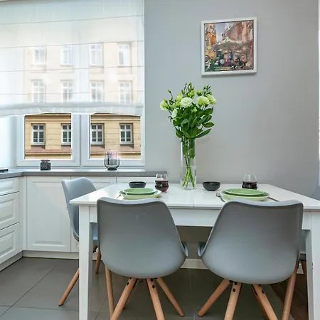 Wilcza 10 - Bezplatny Parking - Free Parking - Better ワルシャワ