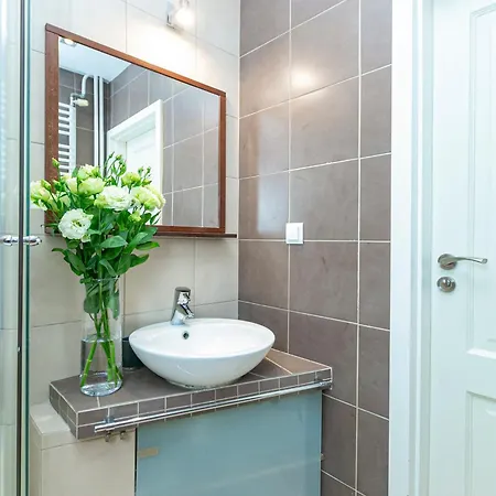 Wilcza 10 - Bezplatny Parking - Free Parking - Better