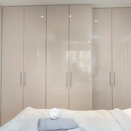 Wilcza 10 - Bezplatny Parking - Free Parking - Better