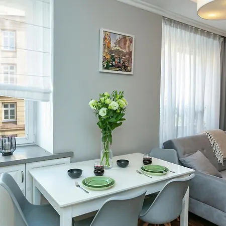 Wilcza 10 - Bezplatny Parking - Free Parking - Better Varsovia