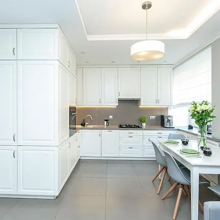 Wilcza 10 - Bezplatny Parking - Free Parking - Better *